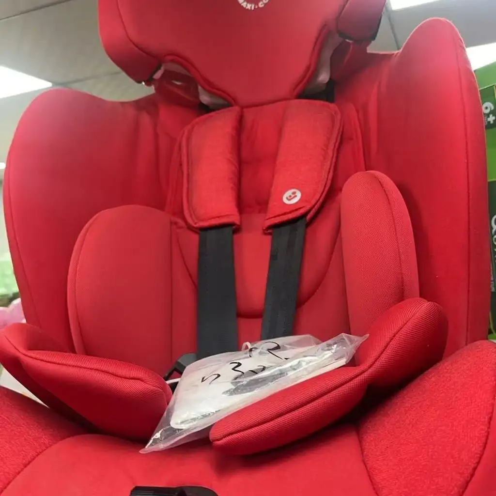 Ghế Ngồi Ô Tô Trẻ Em Maxi-Cosi Titan ( Hà Lan ) – khoá ISOFIX, màu đỏ