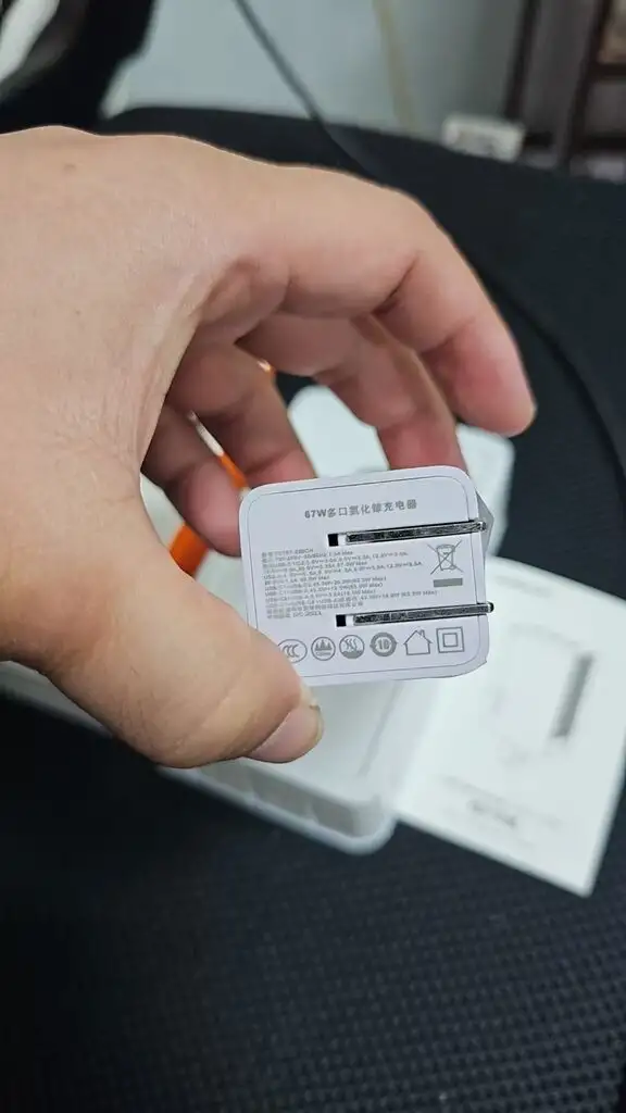 Củ Sạc Nhanh Gan Toocki 67W – 3 Cổng (2 Type C + 1 Usb A)