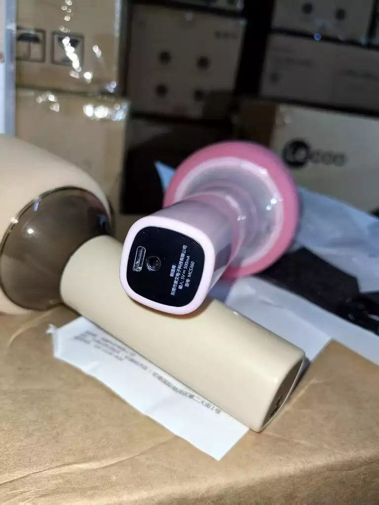 {Order giao 29/4} Micro karaoke không dây Lecoo MCS360 hãng Lenovo, có TWS 2 mic, đèn RGB, cổng AUX