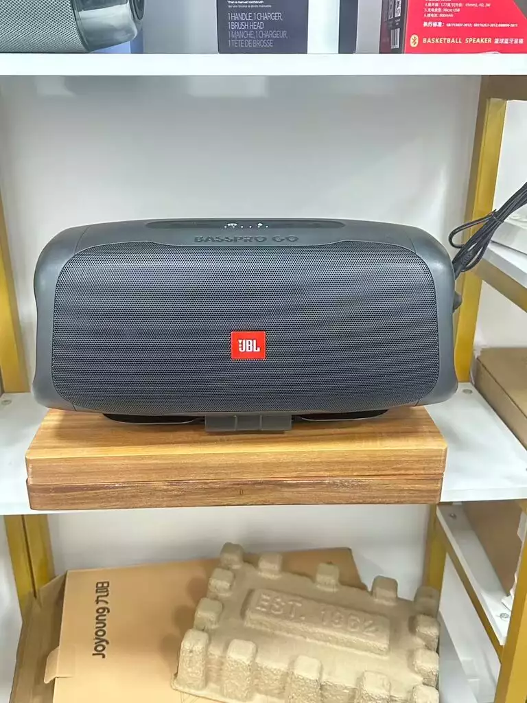 Loa JBL BassPro Go, Loa Siêu Trầm Cho Oto & Ngoài Trời, Có TWS