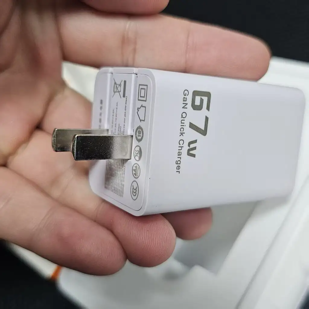 Củ Sạc Nhanh Gan Toocki 67W – 3 Cổng (2 Type C + 1 Usb A)